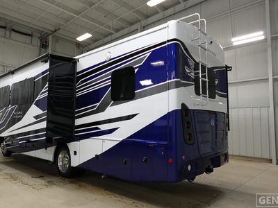 2026 Holiday Rambler Vacationer — rear three-quarter view