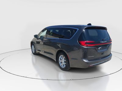 2023 Chrysler Pacifica — detail view