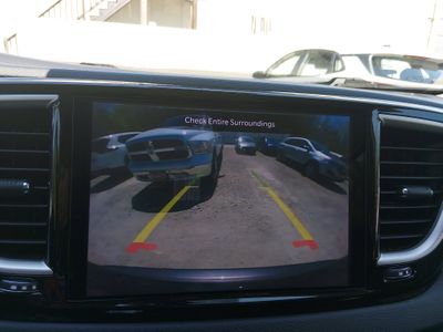 2023 Chrysler Pacifica — photo 16 view