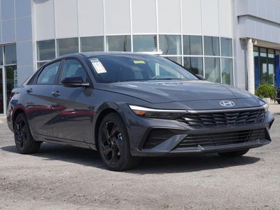 2026 Hyundai Elantra - Photo 2