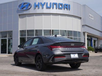 2026 Hyundai Elantra - Photo 13
