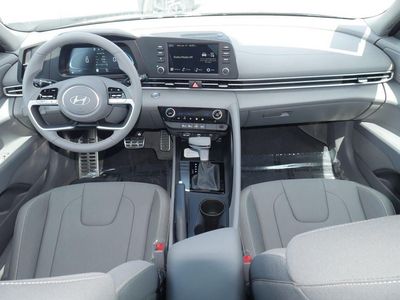 2026 Hyundai Elantra - Photo 37