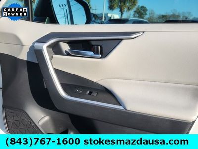 2020 Toyota RAV4 - Photo 23