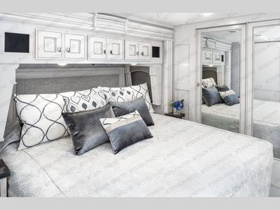 2022 Fleetwood RV Discovery LXE — engine compartment view