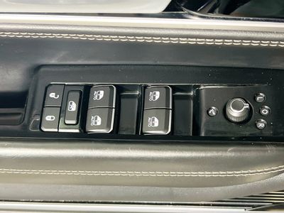 2024 Jeep Grand Wagoneer L — photo 14 view
