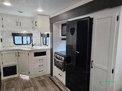 2025 Venture RV Stratus - Photo 12
