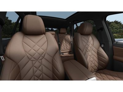 2026 BMW X5 xDrive40i — photo 11 view