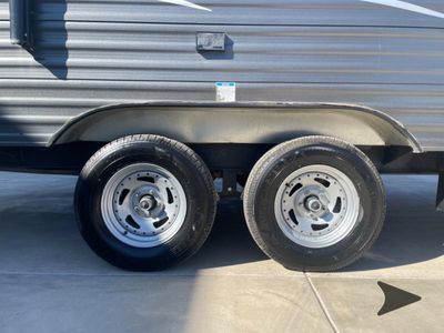 2019 Prime Time RV Avenger ATI — photo 9 view