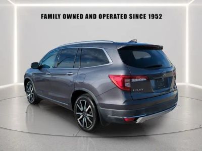 2022 Honda Pilot — rear three-quarter view