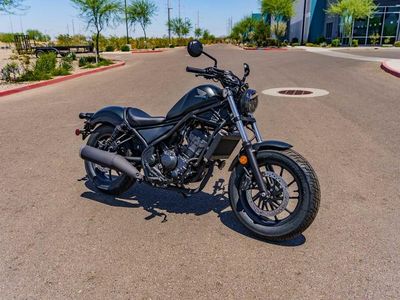 2025 Honda Rebel 300 - Photo 2