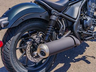 2025 Honda Rebel 300 - Photo 10