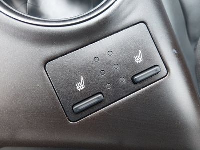 2024 Toyota Camry - Photo 18