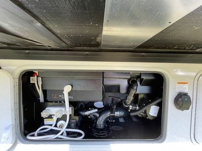 2026 Thor Motor Coach Resonate — photo 10 view