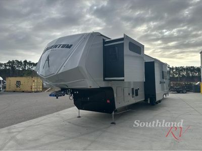 2026 Grand Design Momentum — side profile view