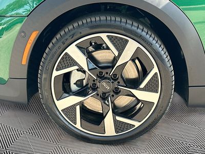2026 MINI Hardtop 4 Door — photo 24 view