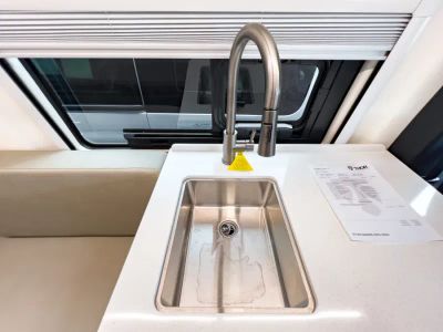 2027 Thor Motor Coach SANCTUARY — photo 9 view