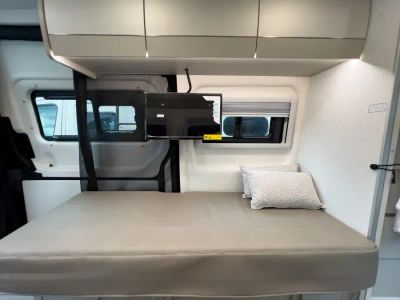 2027 Thor Motor Coach SANCTUARY — photo 13 view