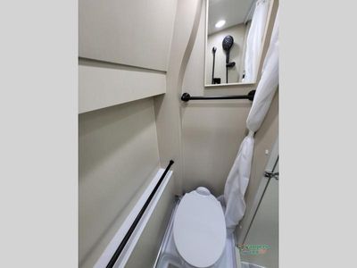 2025 Pleasure-Way Ontour — photo 42 view