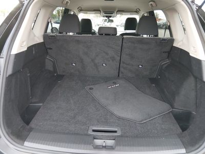 2023 Nissan Rogue — photo 11 view
