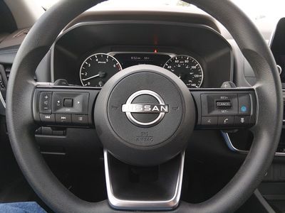 2023 Nissan Rogue — photo 12 view
