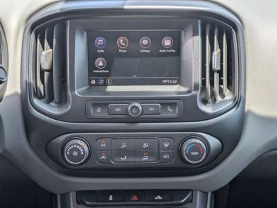 2021 Chevrolet Colorado — photo 14 view