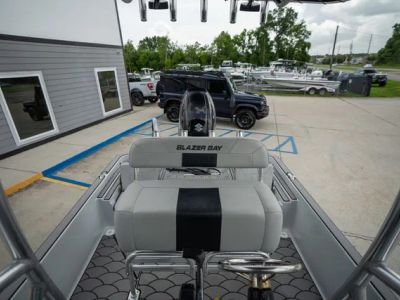 2021 Blazer Boats 2200 - Photo 17