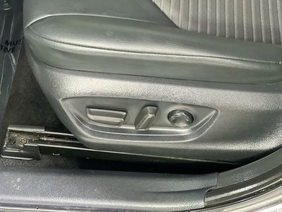 2023 Toyota Camry — photo 13 view