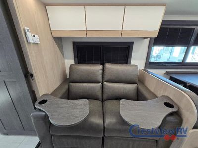 2026 Coachmen RV Entourage - Photo 20