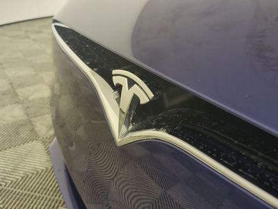 2020 Tesla Model S - Photo 13