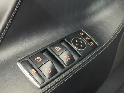 2020 Tesla Model S - Photo 29