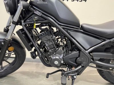 2025 Honda Rebel 300 — photo 15 view