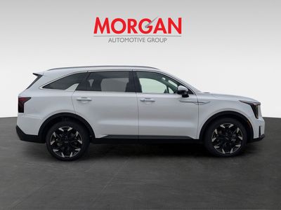 2025 Kia Sorento - Photo 9