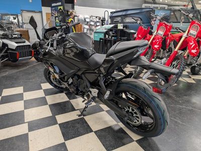 2026 Kawasaki Ninja 650 - Photo 6