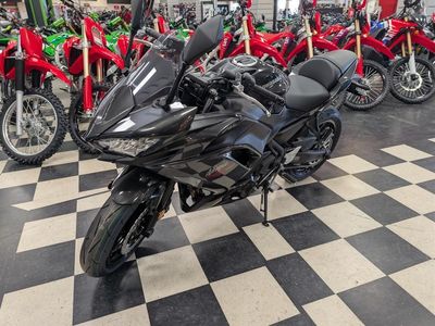 2026 Kawasaki Ninja 650 - Photo 4