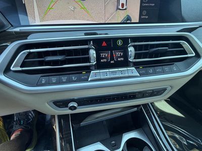 2021 BMW X7 — photo 31 view