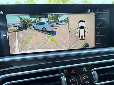 2021 BMW X7 — photo 28 view