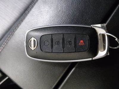 2023 Nissan Rogue — photo 15 view