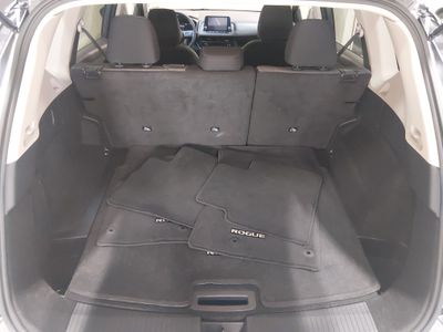 2023 Nissan Rogue — photo 11 view