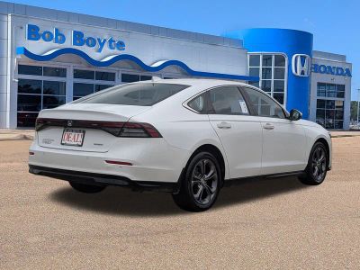 2024 Honda Accord Hybrid - Photo 3