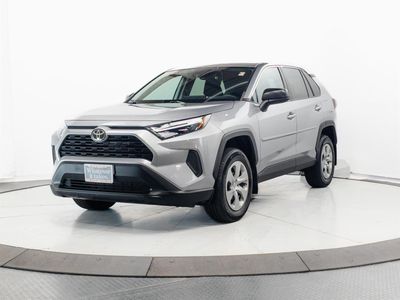 2023 Toyota RAV4 - Photo 3