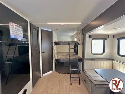 2026 Cherokee Alpha Wolf 26DBH — photo 23 view