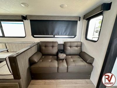 2026 Cherokee Alpha Wolf 26DBH — photo 20 view