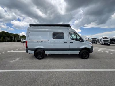 2027 Winnebago REVEL — photo 16 view