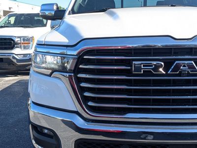 2025 Ram 1500 — photo 9 view