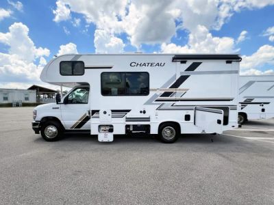 2027 Thor Motor Coach CHATEAU — photo 21 view