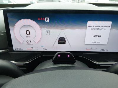 2025 Genesis GV80 — photo 14 view