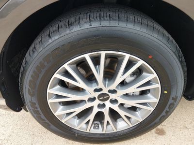 2025 Genesis GV80 — photo 10 view