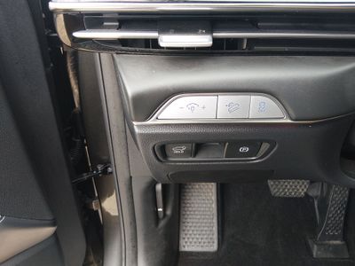 2025 Genesis GV80 — photo 13 view