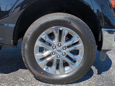 2025 Ford F-150 — photo 9 view