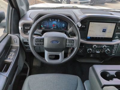 2025 Ford F-150 - Photo 16